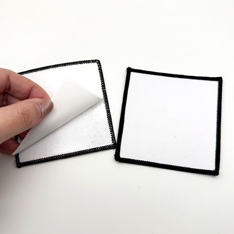 Yapışkanlı 3' x 3' Kare Süblimasyon Kumaş Merrow Yaması